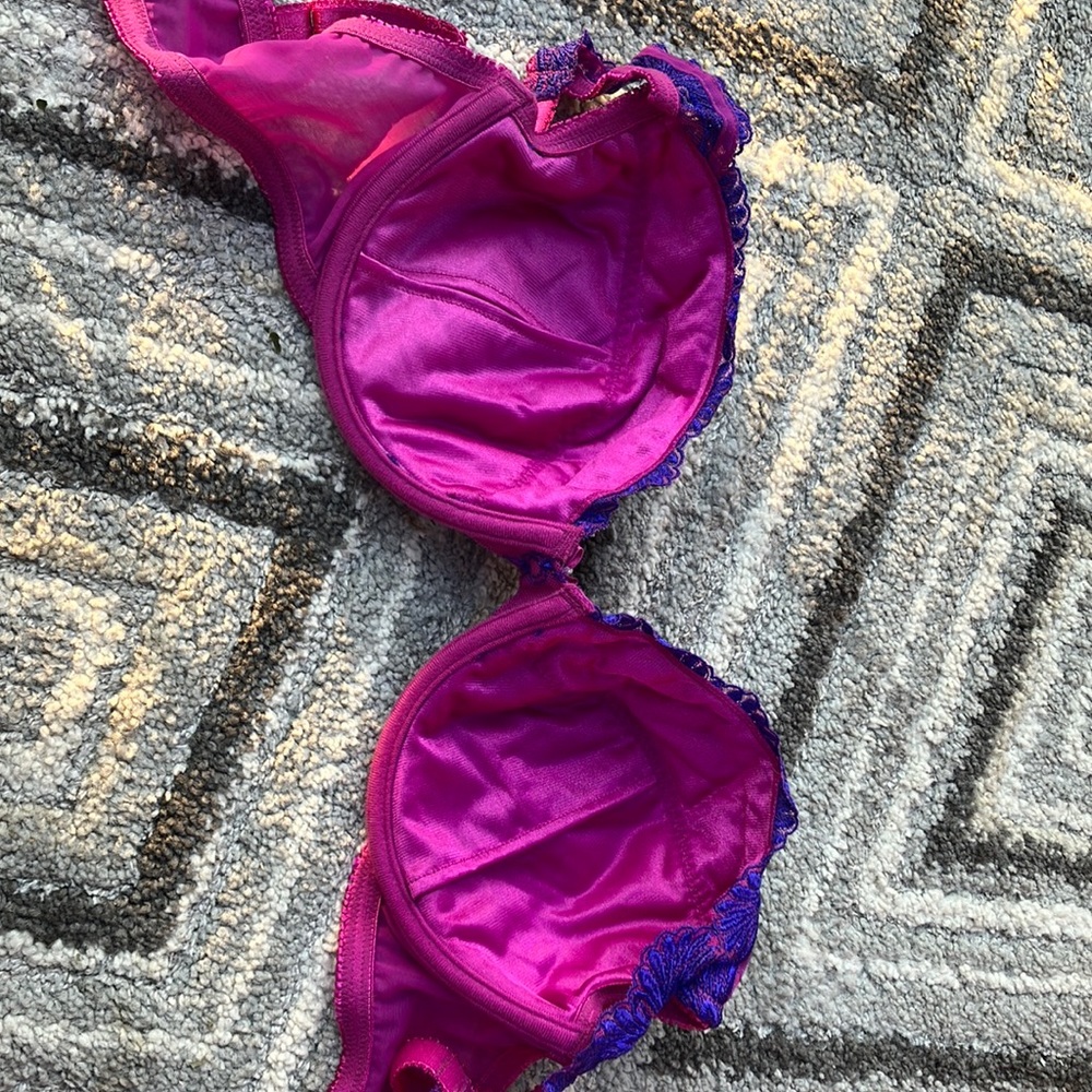 Fredrick’s of Hollywood, 36DD